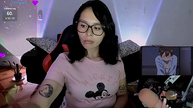 lila kitty81 online show from May 4, 10:46 pm