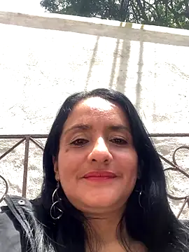 kataleya 29 online show from October 24, 4:25 pm