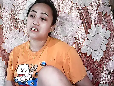 Snapshot of Pinay_Chubby20 chatting on October 2, 9:58 am Pinay Chubby20 online show from October 2, 9:58 am