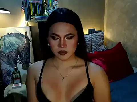 YllanaAltheaXxX online show from June 19, 6:17 am