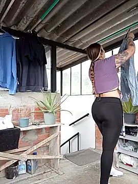 Fernandar2025 online show from January 7, 7:06 pm