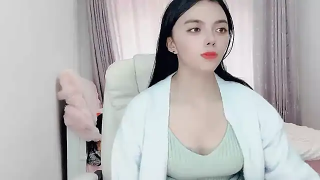Snapshot of Eloise131499 chatting on September 25, 2:21 am Eloise131499 online show from September 25, 2:21 am