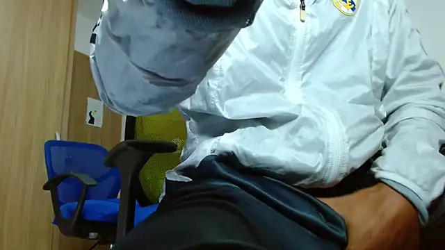 skinny23cm online show from October 9, 1:04 pm