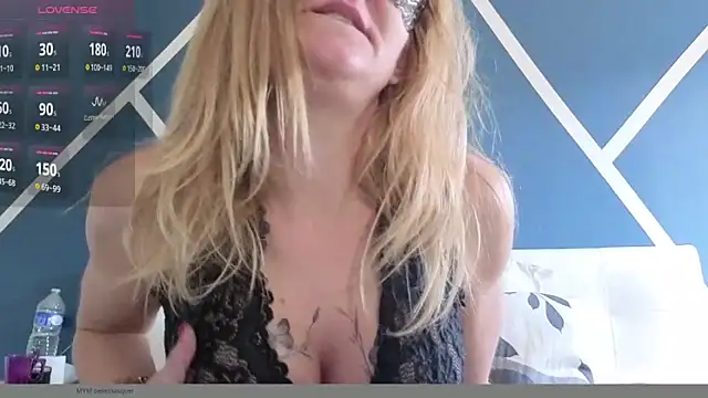 bellemasquer online show from November 18, 11:44 am