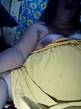 Huge mama69 online show from February 18, 3:00 pm