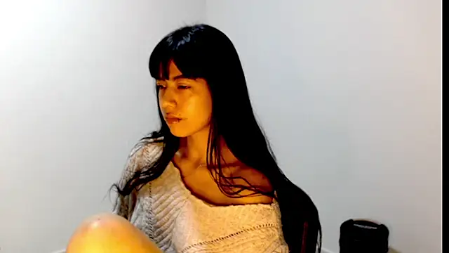meganmiauu online show from May 4, 12:42 pm