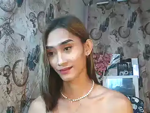 youarea dreamer online show from November 21, 5:15 pm