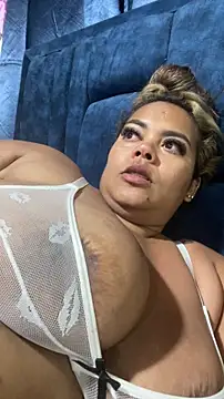 EmilyDuran  online show from May 16, 12:48 pm
