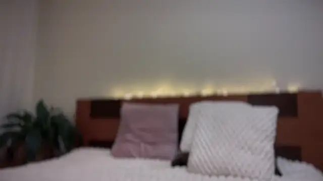 Reddgiirl online show from April 30, 7:19 pm