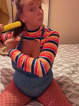 JustYourNormalCouple online show from October 29, 8:44 pm