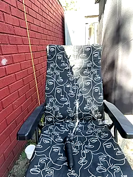 JustYourNormalCouple online show from September 9, 1:33 pm