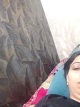 Soniya Roy online show from May 2, 4:32 pm