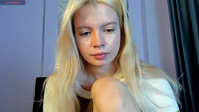 AlisaGoldie online show from September 22, 11:19 am