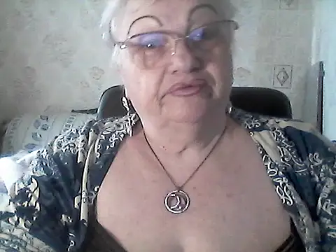 NatalieNorth online show from May 16, 12:59 pm