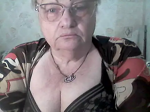 NatalieNorth online show from May 14, 9:20 pm