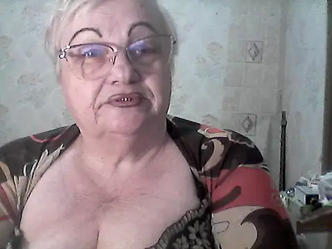 NatalieNorth online show from May 8, 9:49 pm