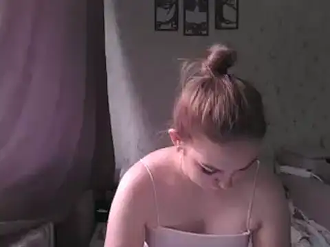 Mirenaina656 online show from September 30, 5:13 am
