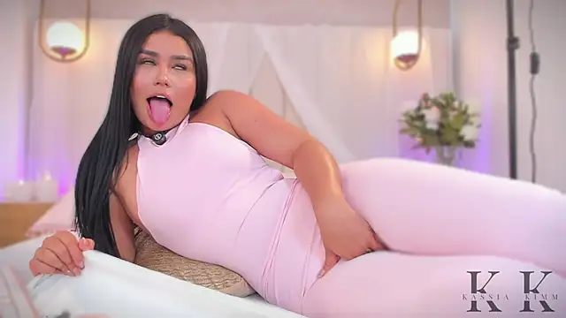 kassia kim online show from March 2, 7:26 am