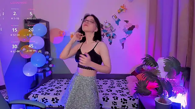 JenniferLorel online show from September 25, 8:50 pm