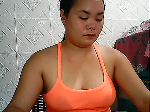 CreamyPussy4uxx online show from May 15, 11:07 pm