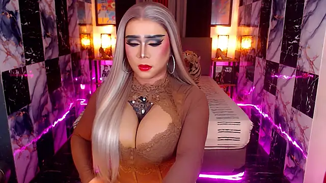 Seductivemeganxx online show from November 28, 12:46 am