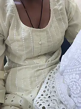 Alia-00 online show from October 28, 4:40 am