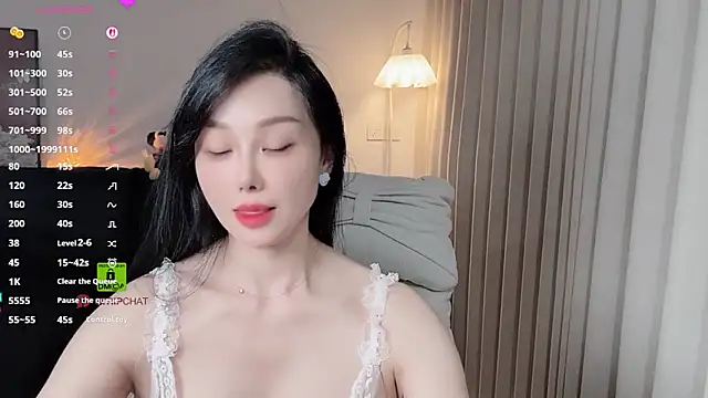 Xiatian520  online show from May 7, 1:48 pm