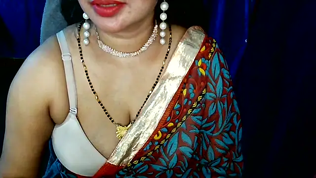 QUEEN SAKHI- online show from May 9, 7:05 pm