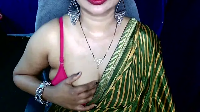 QUEEN SAKHI- online show from May 4, 5:50 pm