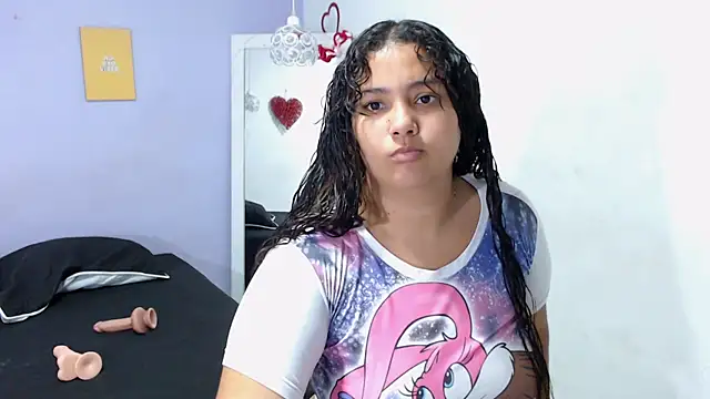 penelope gucci1 online show from October 22, 12:21 pm