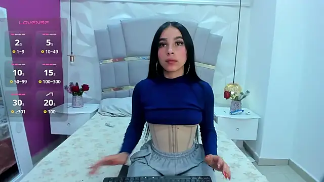 CandySays online show from December 18, 12:10 pm