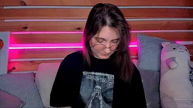Tara Grainn online show from October 8, 1:32 am