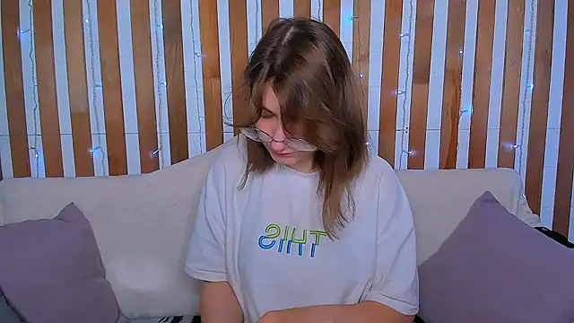 Tara Grainn online show from September 12, 2:12 am