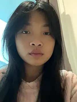 Phayphay77 online show from December 5, 12:10 am