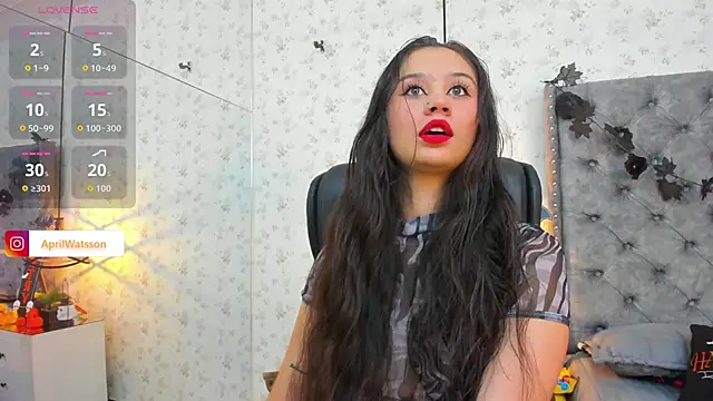 Aprilwatson online show from October 25, 7:21 pm