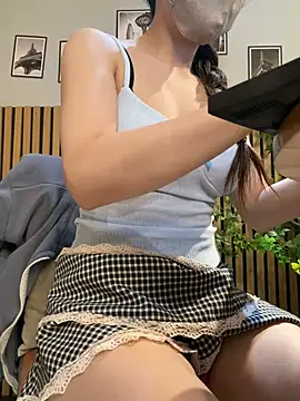 Linh 2004 online show from May 24, 6:12 am