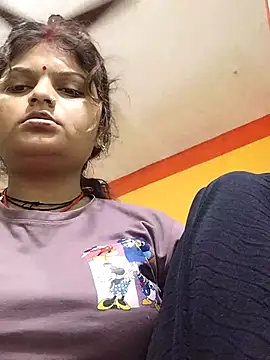 Hot mirchjii online show from October 19, 1:07 am