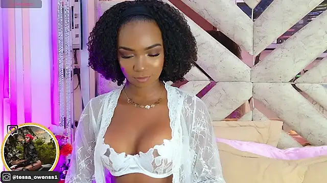 Tessa Owenss online show from March 19, 10:25 pm