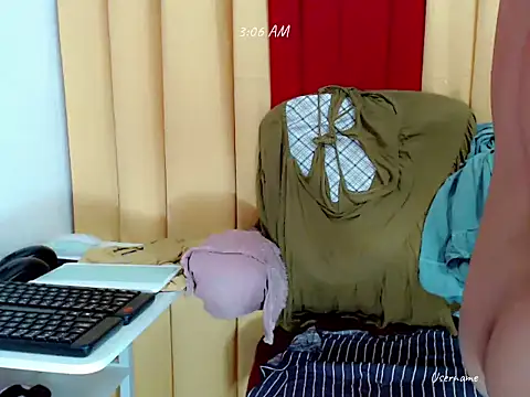 nesianhottits online show from May 4, 7:06 pm