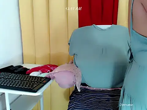 nesianhottits online show from May 22, 4:38 pm