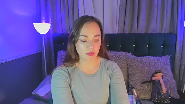 Tammy parker  online show from January 11, 6:51 am