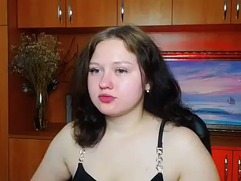 LadyAlice  online show from June 15, 6:24 am