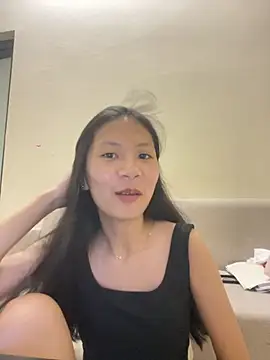 Lil-Gi online show from October 12, 3:36 pm