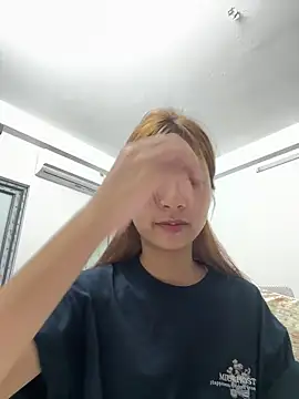 Lil-Gi online show from May 10, 5:48 pm
