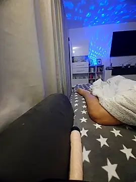 SexyJulia21 online show from May 9, 6:26 am