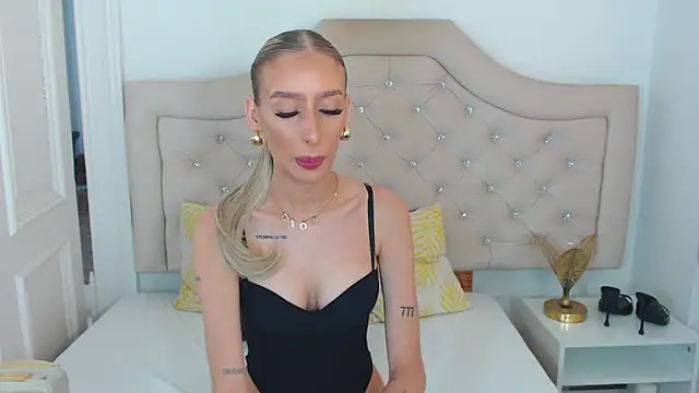 NatalieSensual online show from May 21, 9:40 am