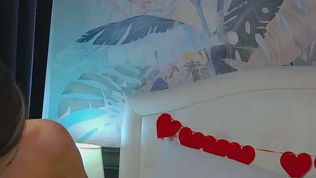 MarilynNova online show from February 17, 6:02 am