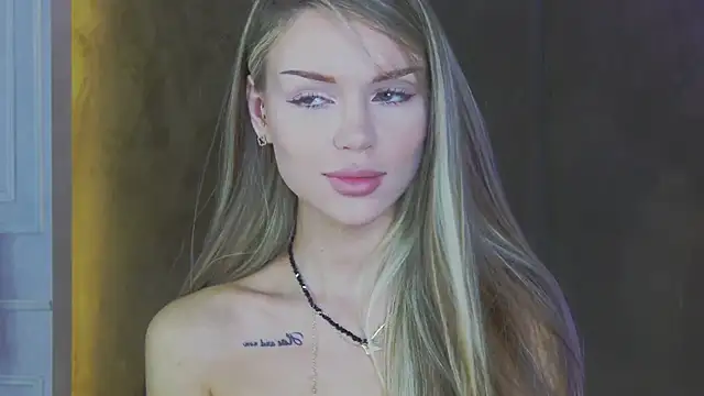 MarilynNova online show from May 10, 4:14 am