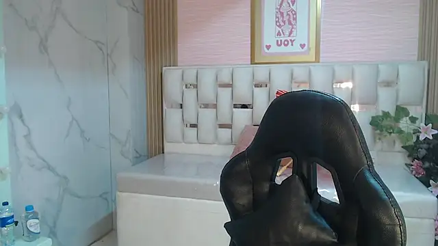 allyssa bellini s online show from October 20, 8:45 pm