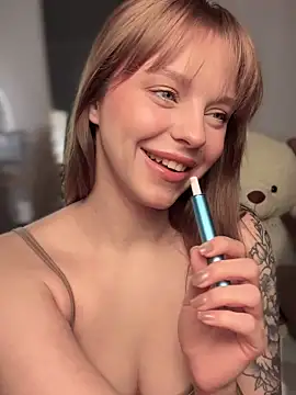 Snapshot of LilyFlamee chatting on September 25, 1:10 pm LilyFlamee online show from September 25, 1:10 pm